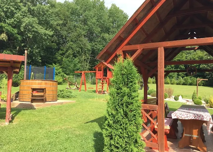 Vadrozsa Vendeghaz Casa de hóspedes
